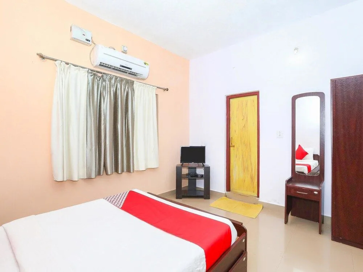 OYO 14369 Kushalnagar