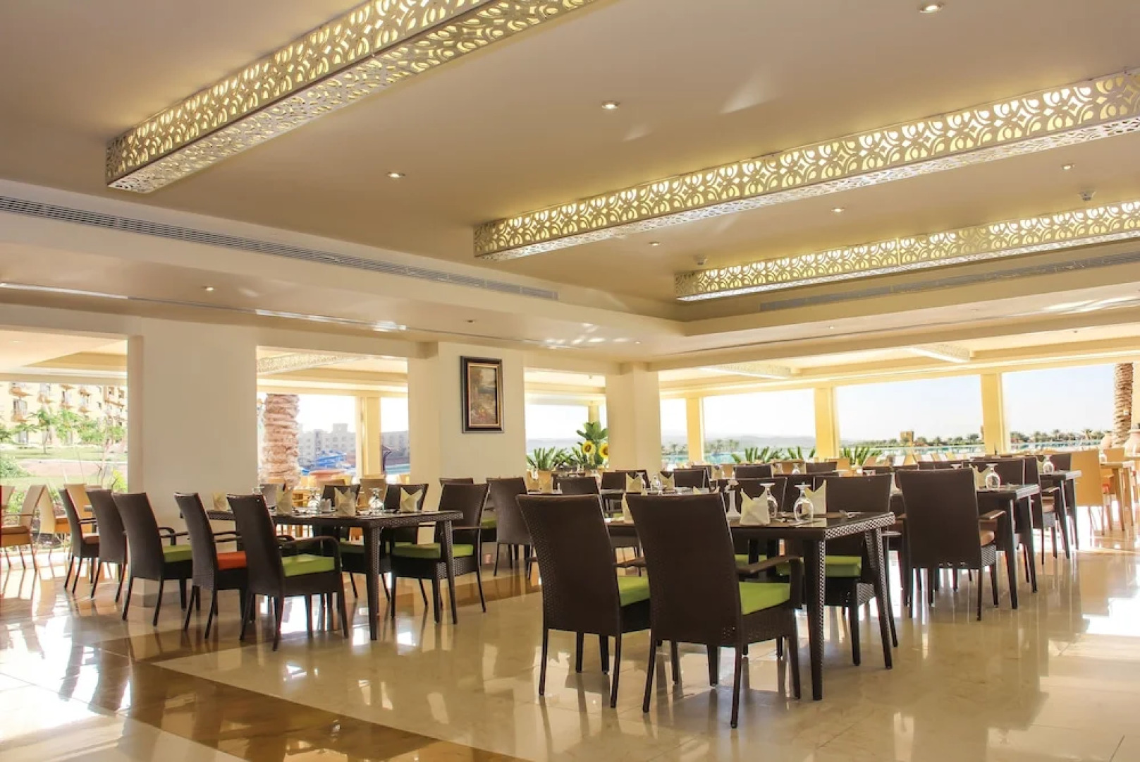 Lagoon Hotel & Resort