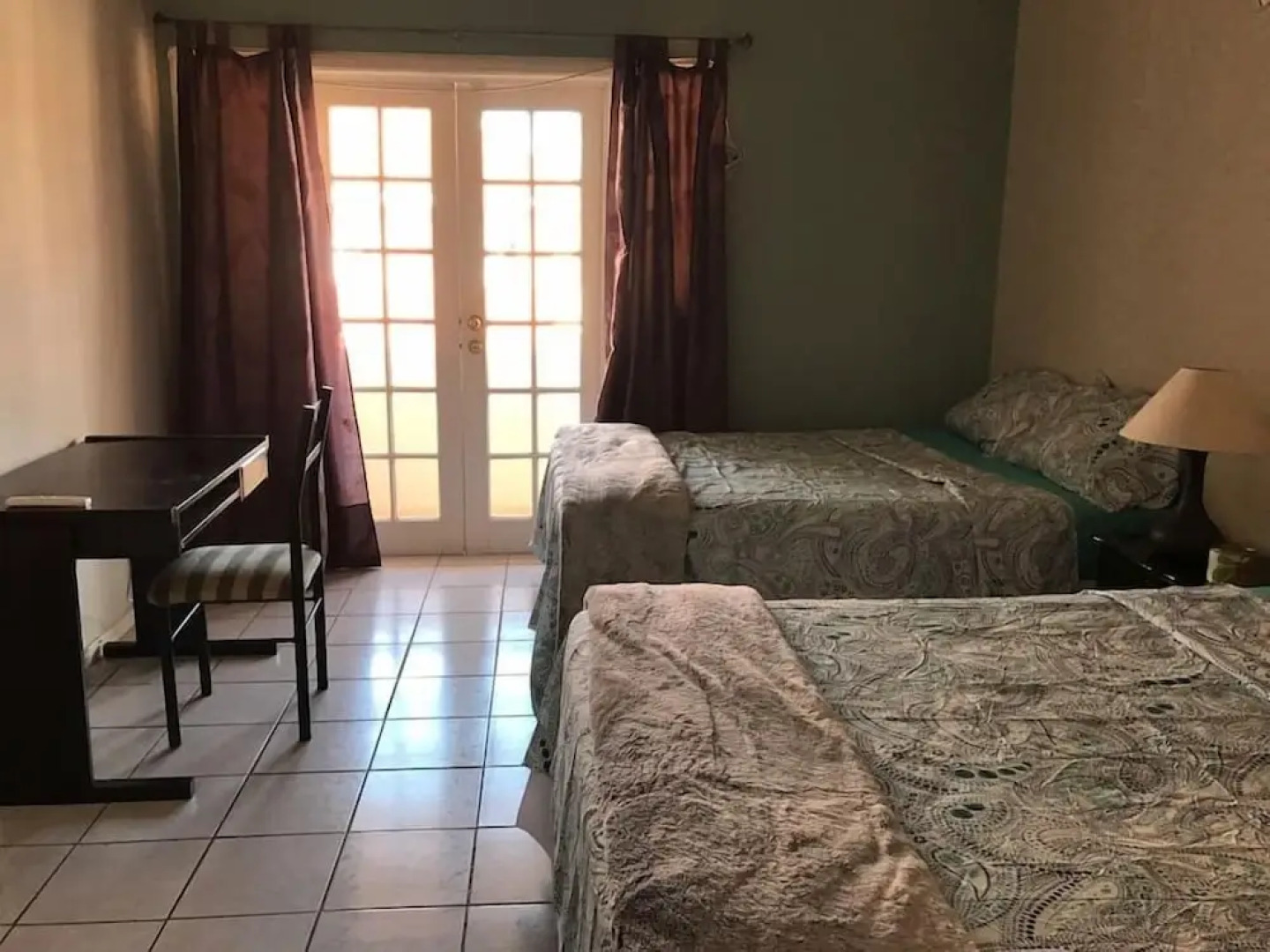 Naturesview Castle B&B