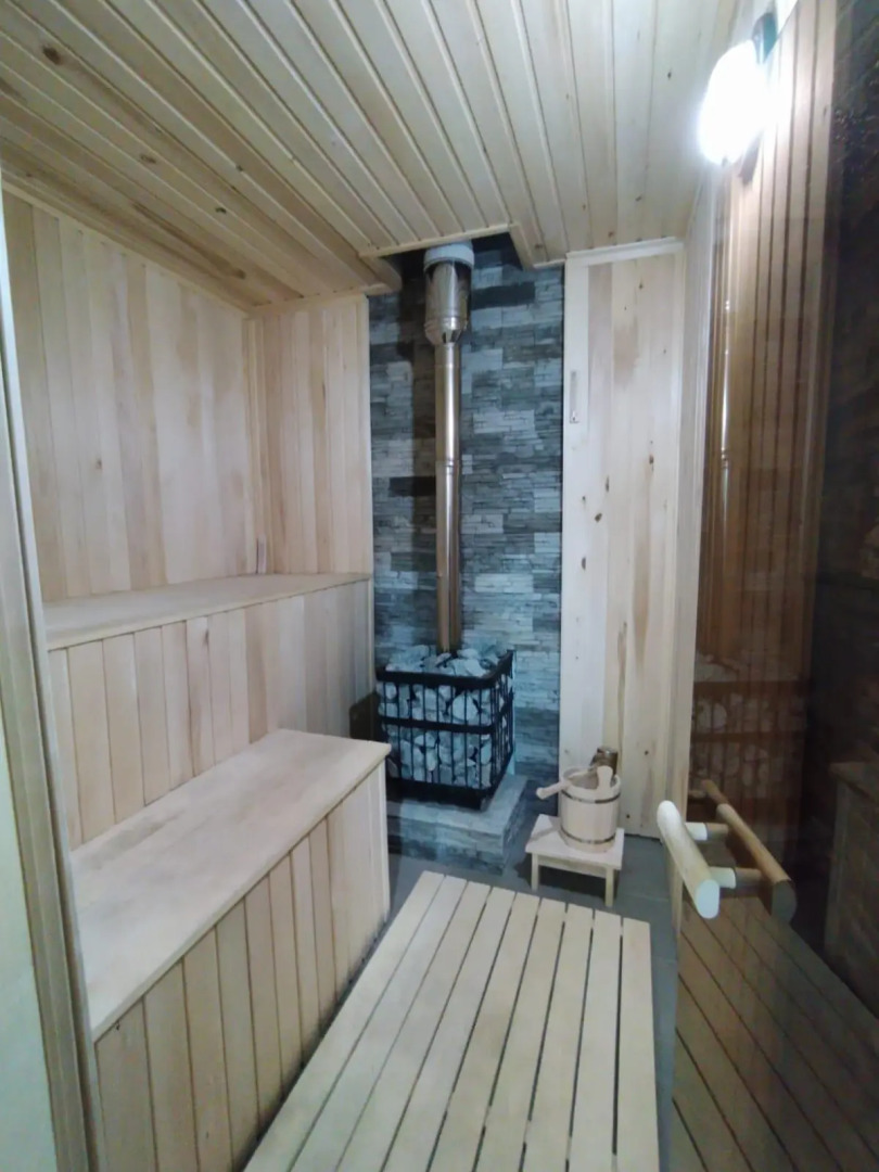 Семейный дом у подножия горы Медовая