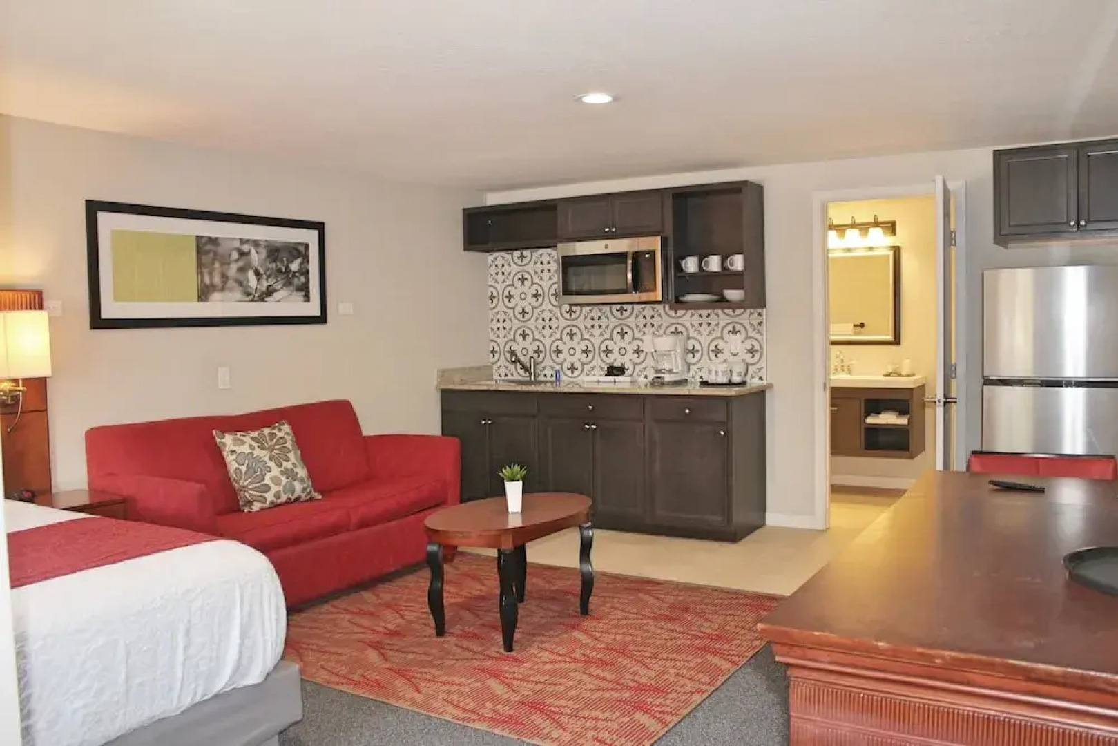 Bell & Main Studios 102