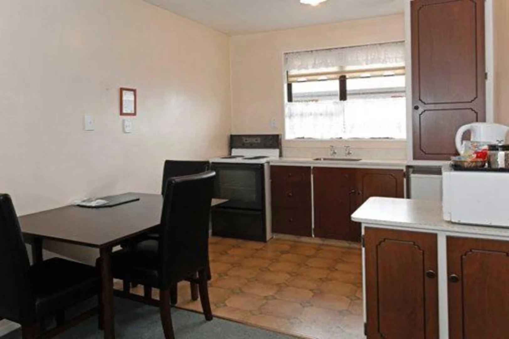 Econo Lodge Canterbury Court