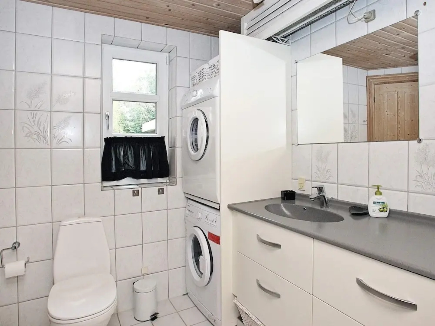 10 Person Holiday Home in Fur-by Traum