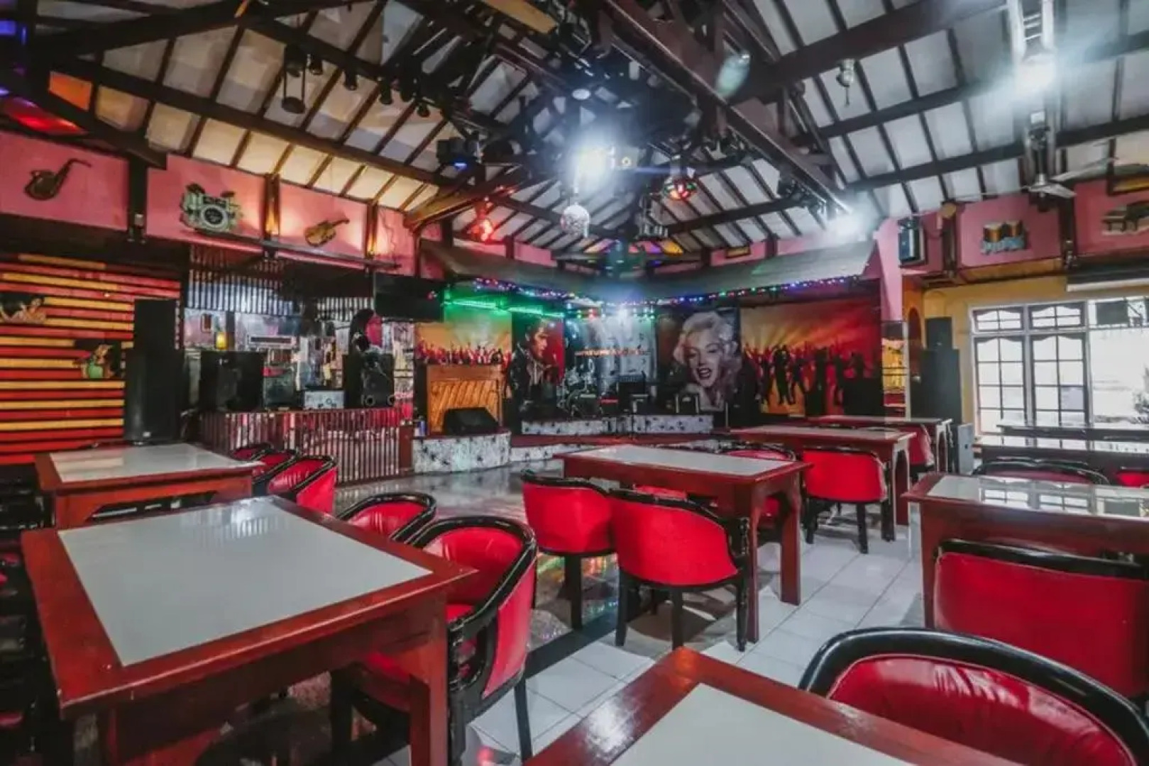 OYO 90114 New Cipayung Asri Hotel