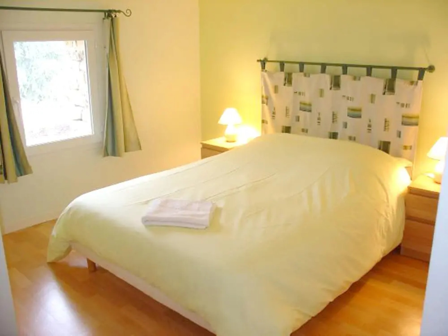 House With 5 Bedrooms in Saint-vincent-la-châtre, With Pool Access, Fu