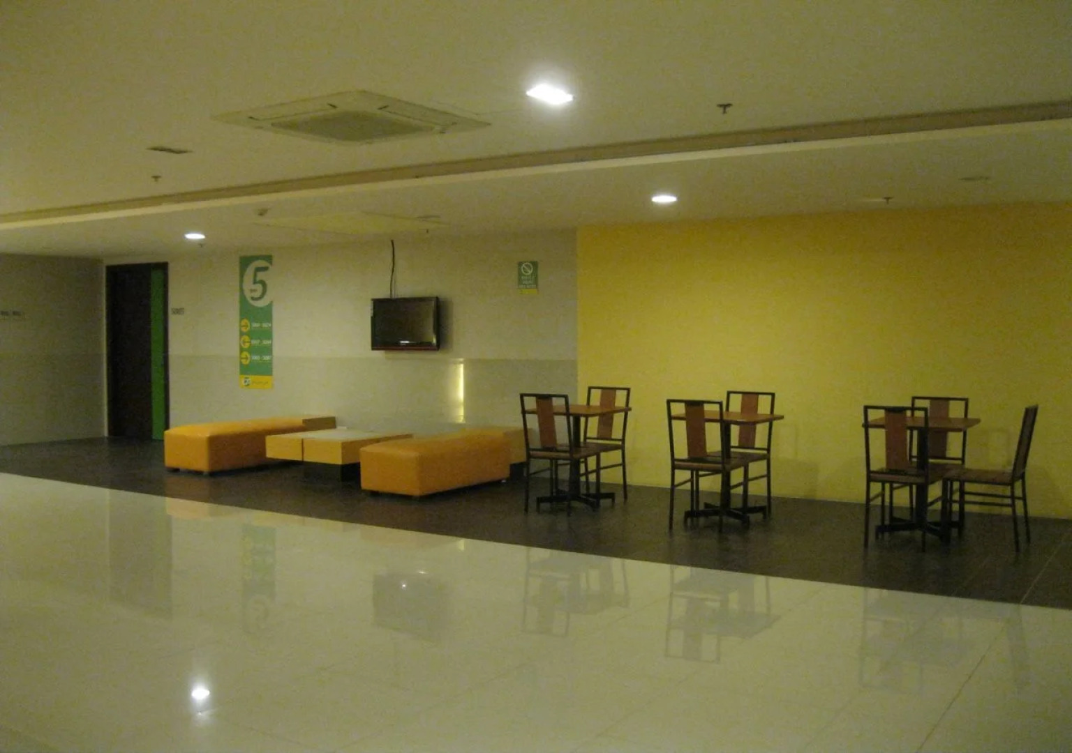 Go Hotels Plus Mandaluyong