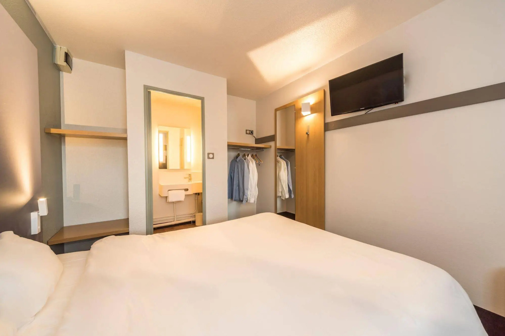 B&B HOTEL Alençon Nord