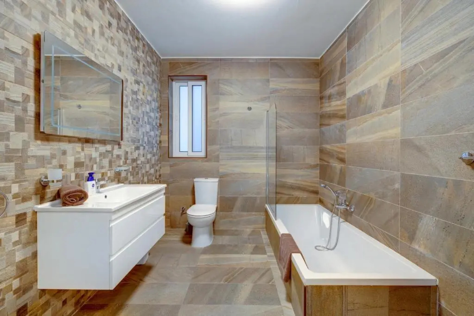 Marvellous 3BR Apartment in Central St Julians