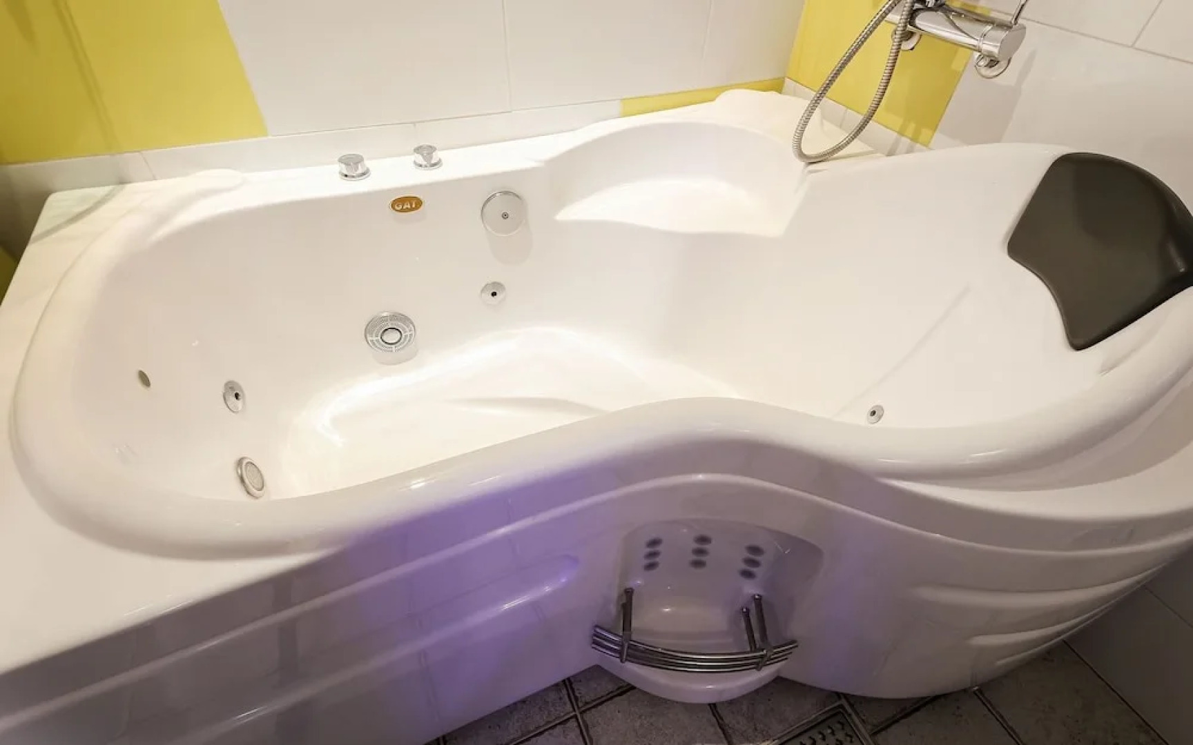 Wanju Geogi Self Check-in Motel 1