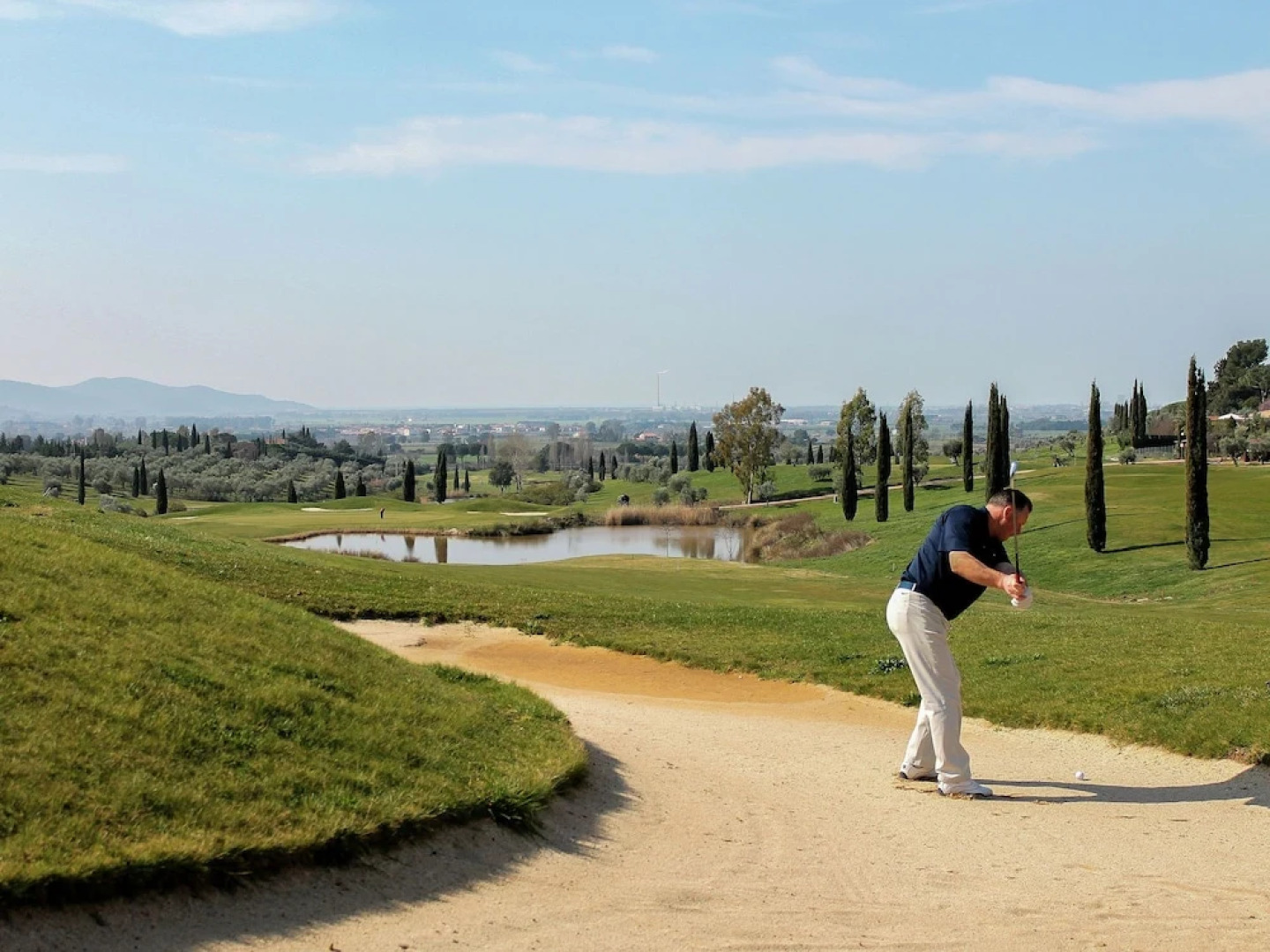 Cozy Apartment With air Conditioning Near the Sea