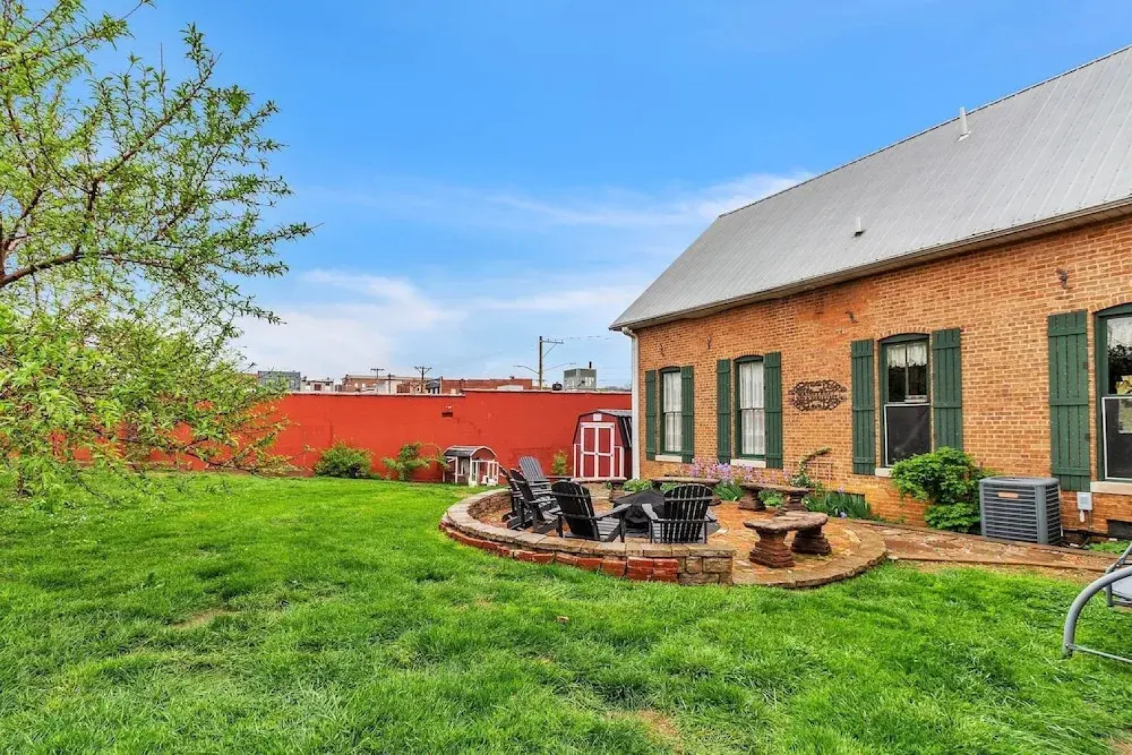 Dupriest Room 1 Bedroom by Main Street Bed & Breakfast