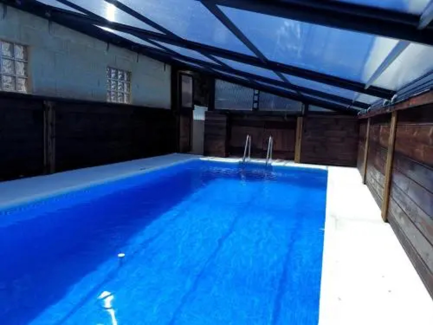 Wood House Close Beach