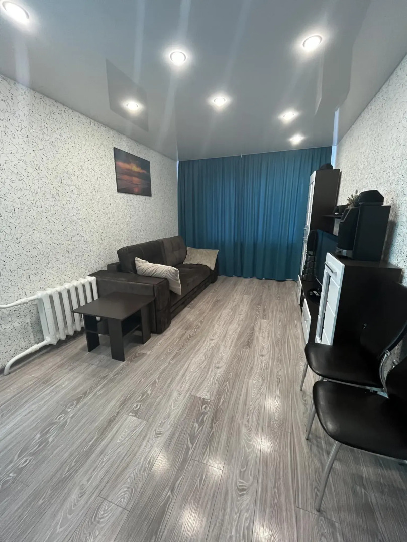 Апартаменты на набережной Нефтяников 6