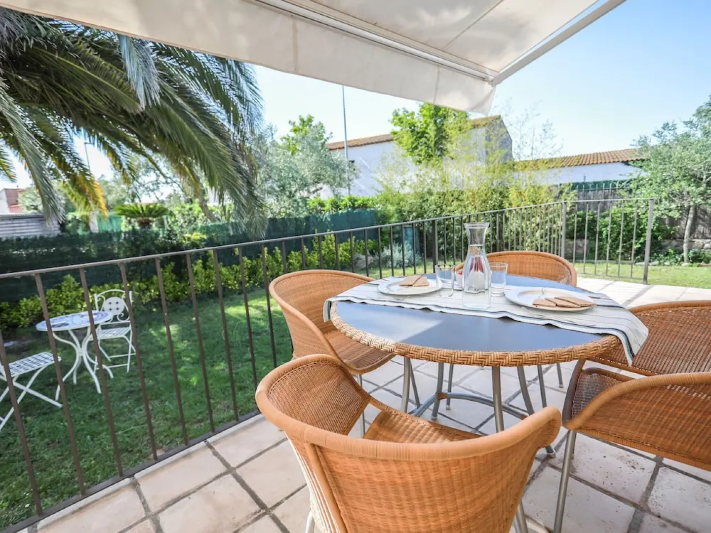 Pleasant Holiday Home in Vilacolum With Shared Swimming Pool