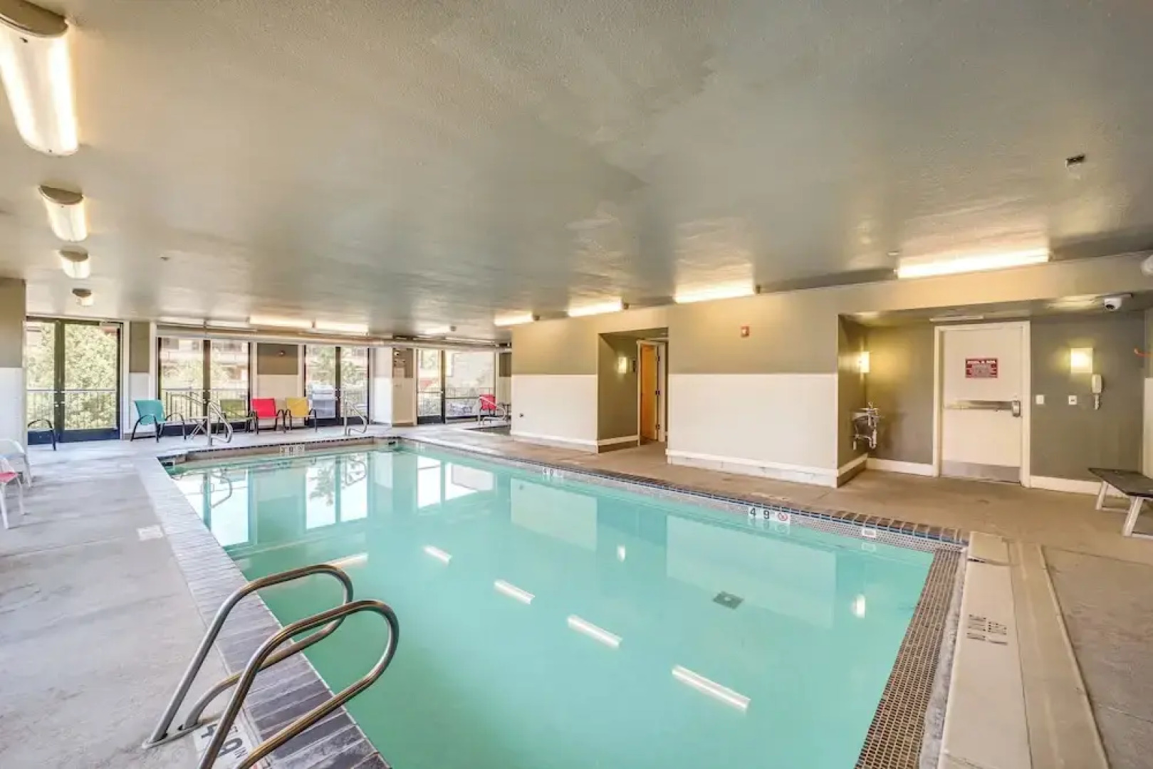 Walk to Lake Chelan: Top-level Waterfront Condo