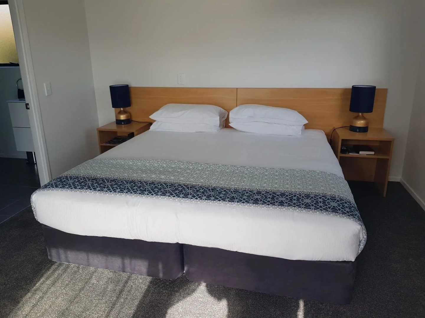 Tidewater Motel and Tourist Park - Hostel