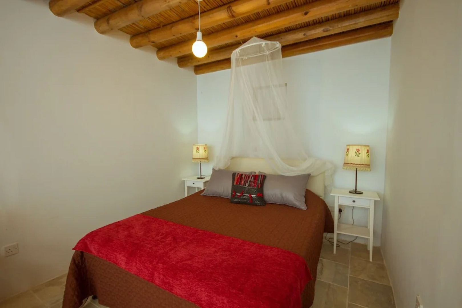 Thyone Studio Cottage