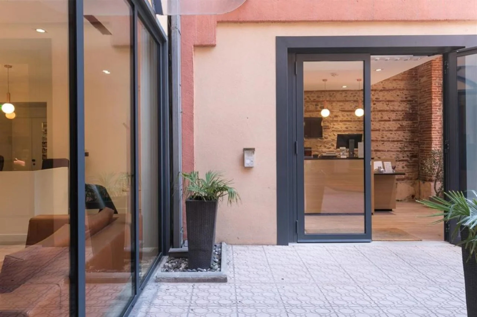 Hotel Innes by HappyCulture