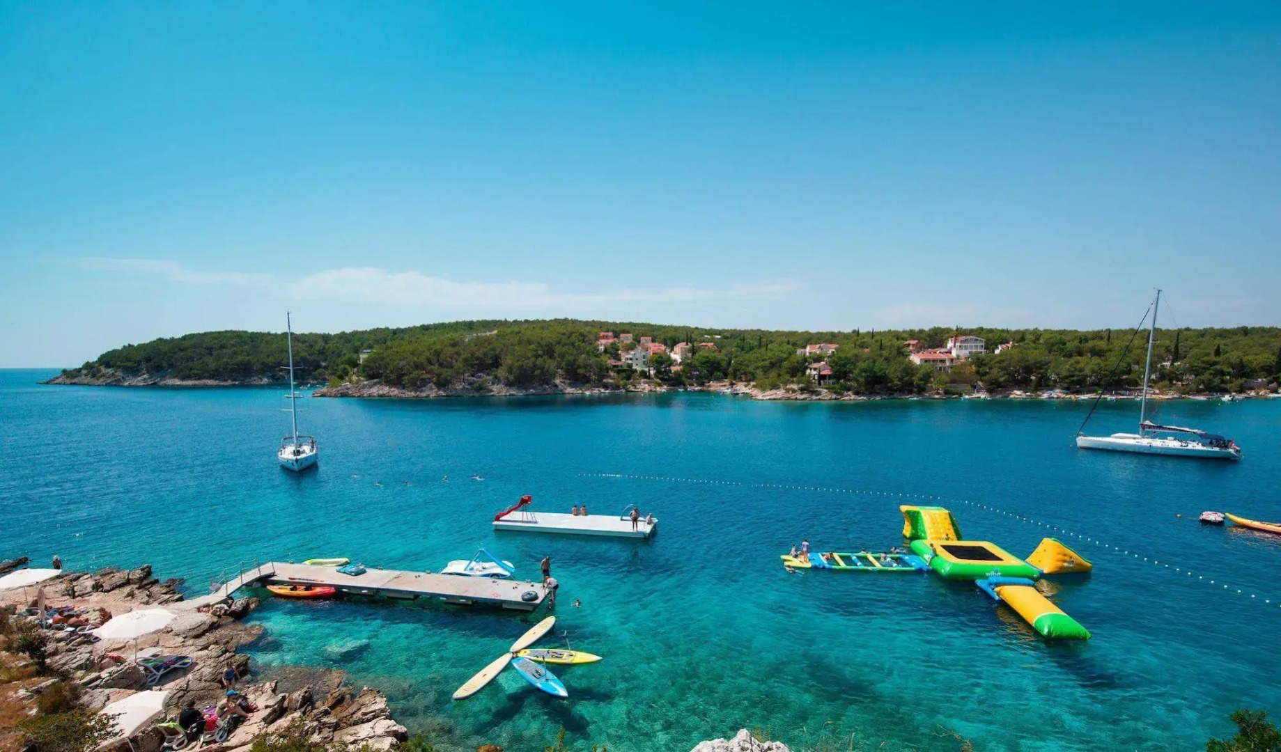 Gava Waterman Milna Resort