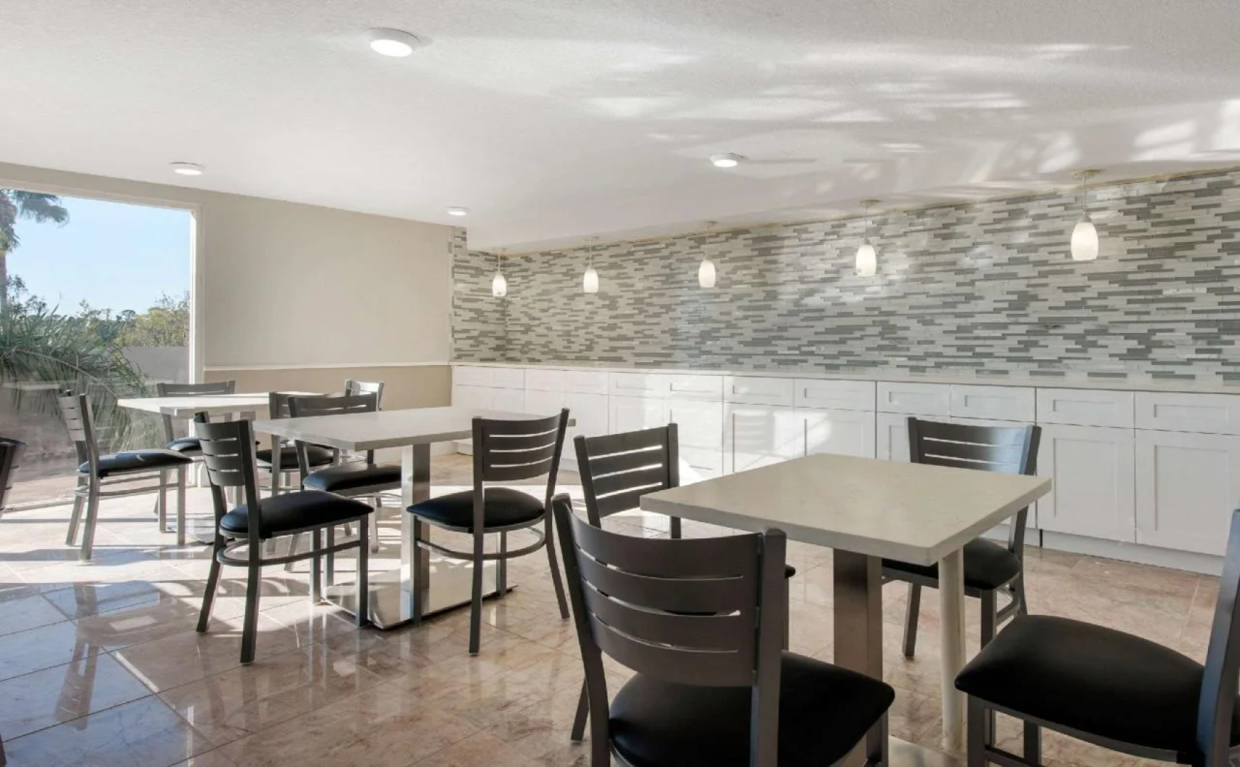 Palazzo Lakeside Hotel