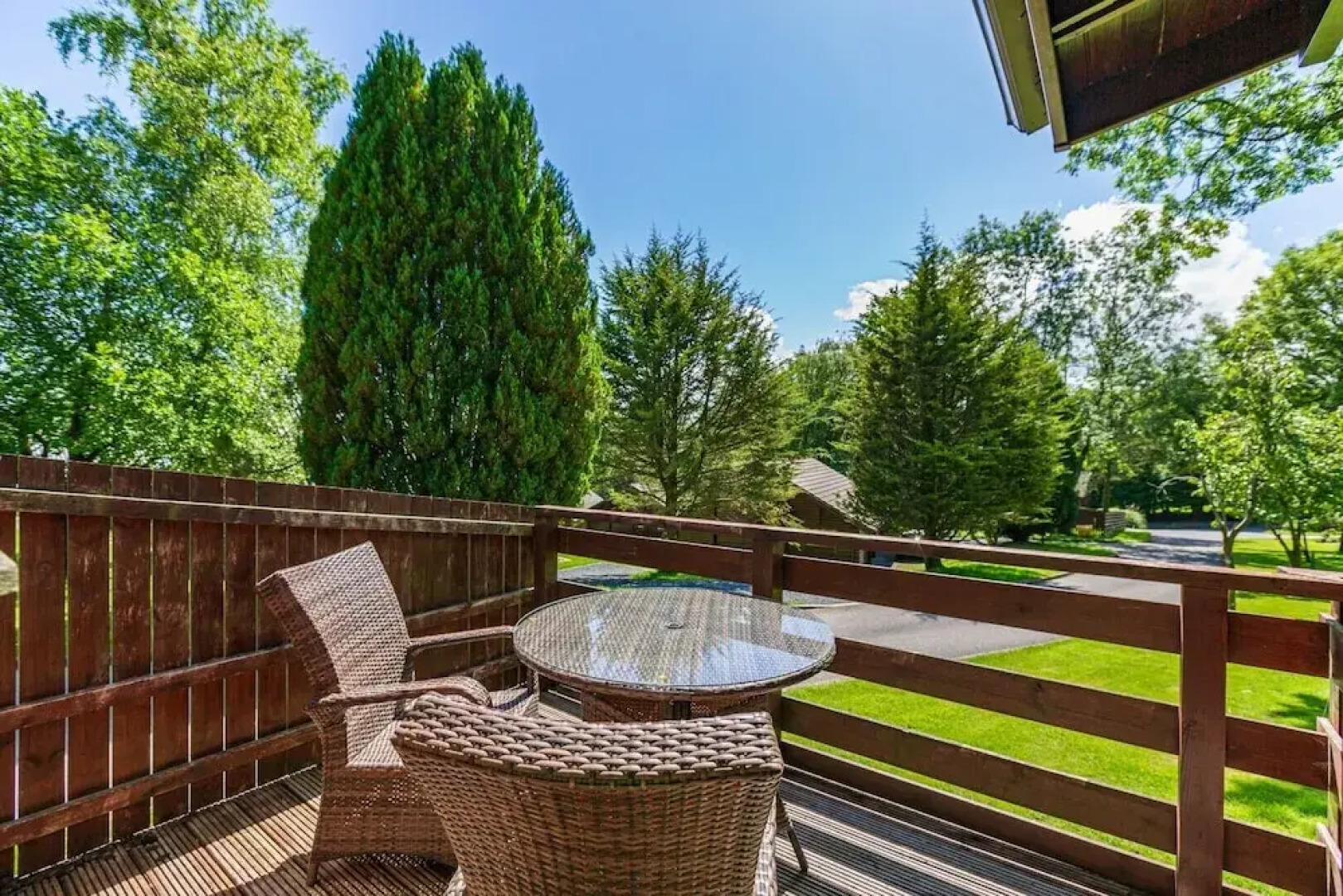 Bluebell Lodge 2 with Hot Tub