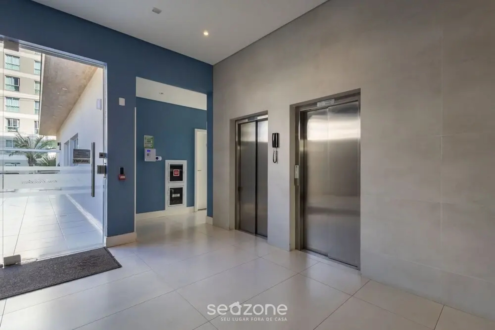 Sophisticated Stay 200m From Praia Brava - EHI