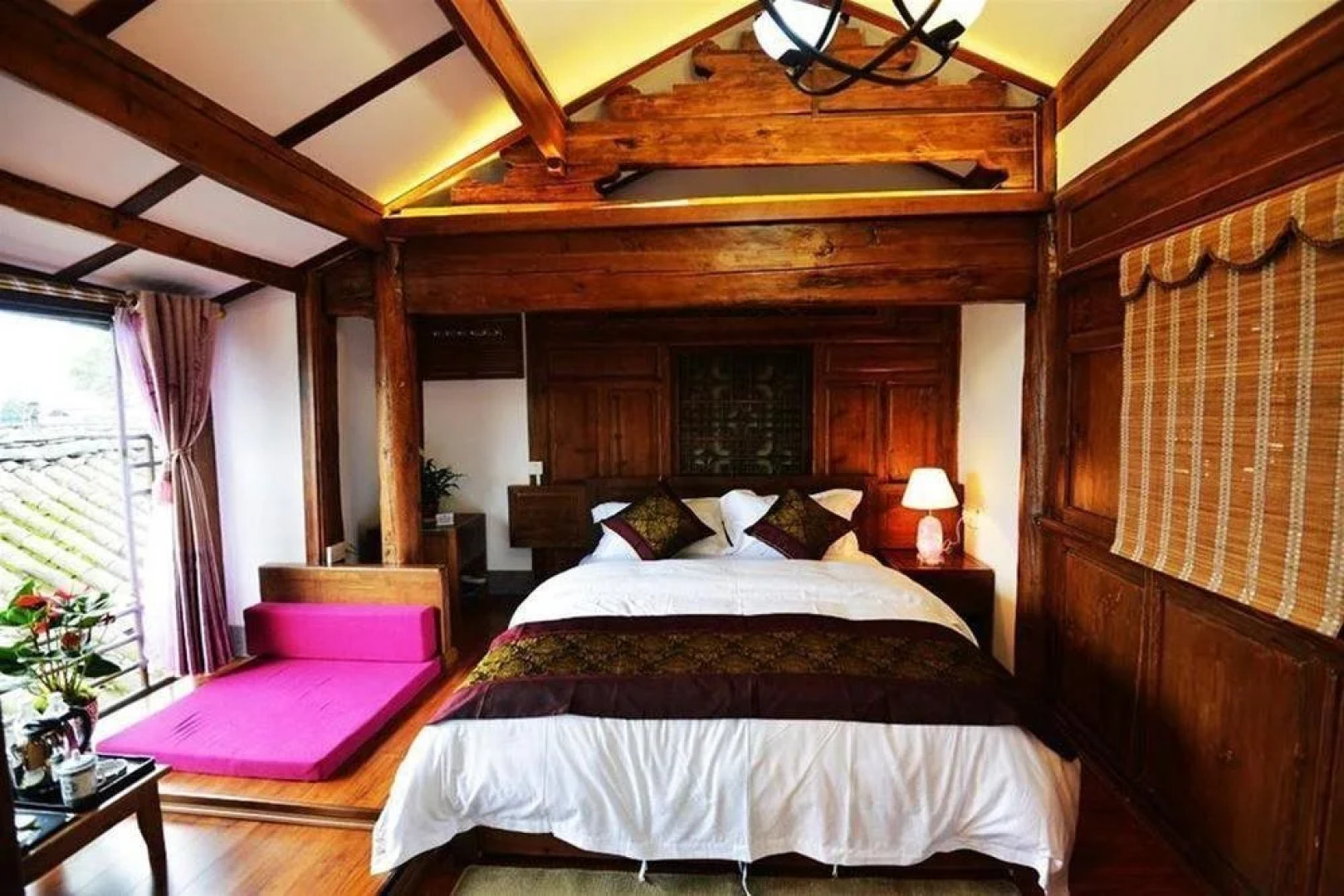 Lijiang Yiran Ethnic custom Viewing Inn