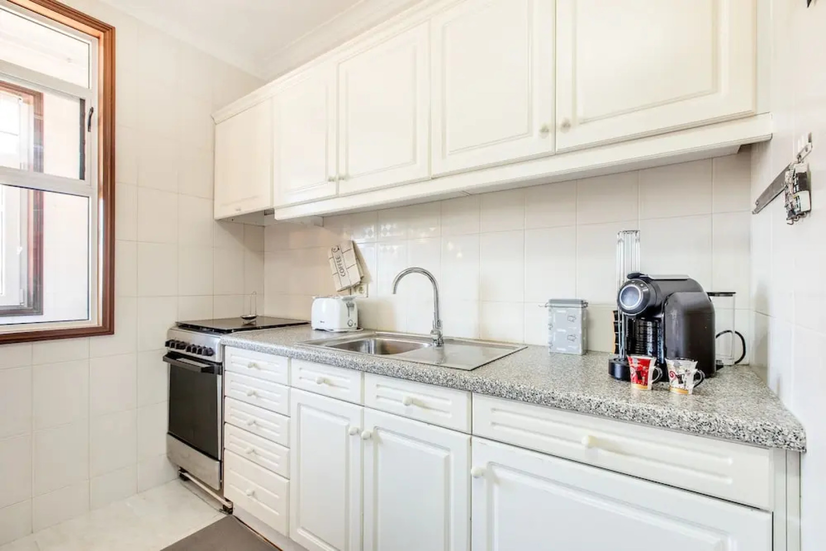 Espinho Family Stays Apartment