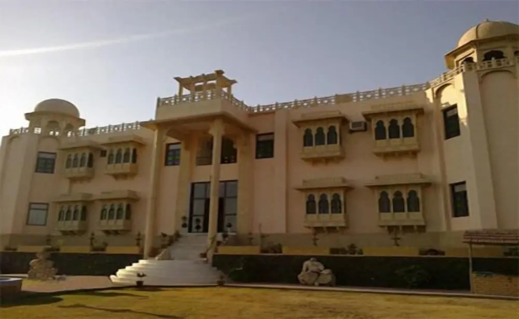 United 21 Royal Resort, Todgarh