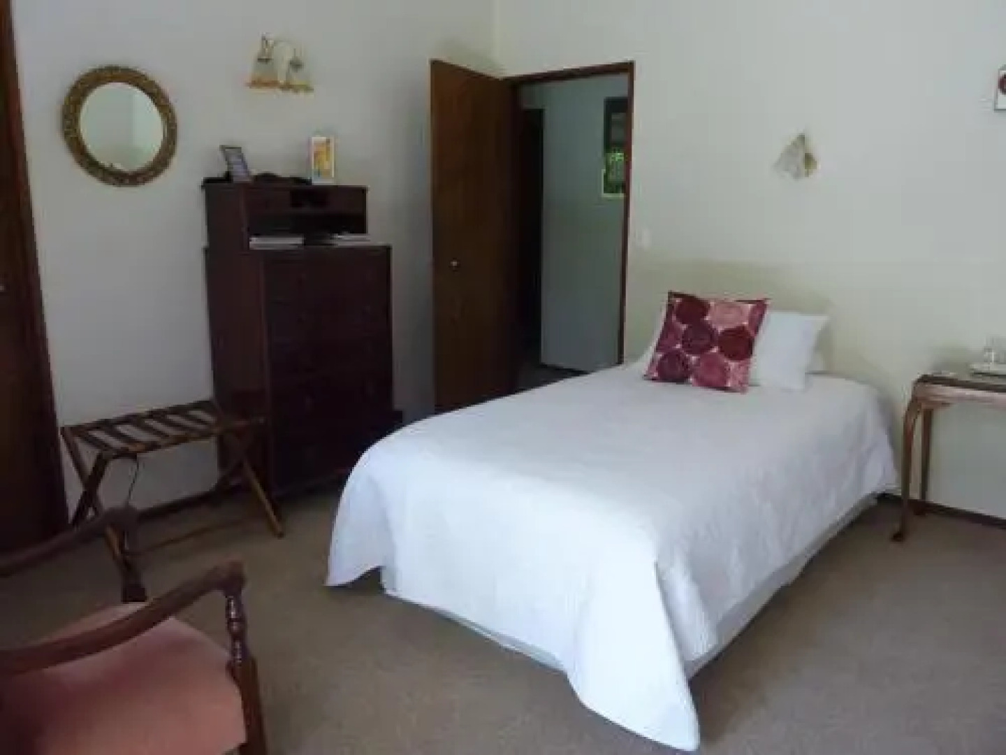 Thorold Country House