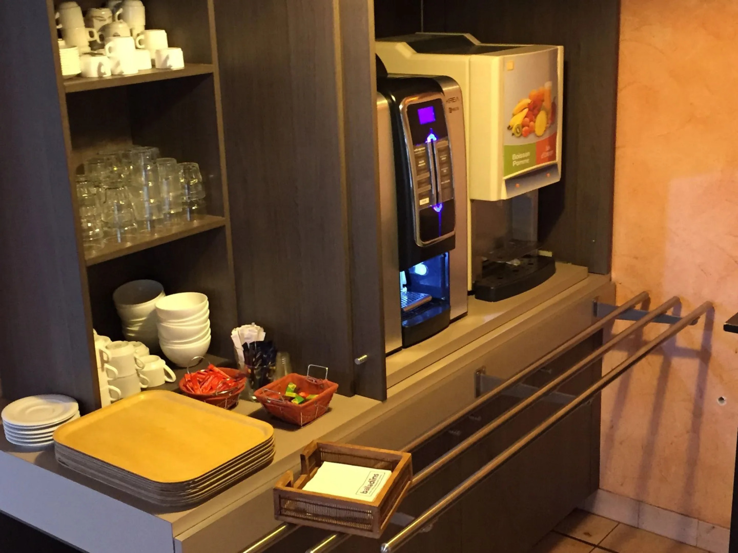 B Hotel Troyes Aéroport