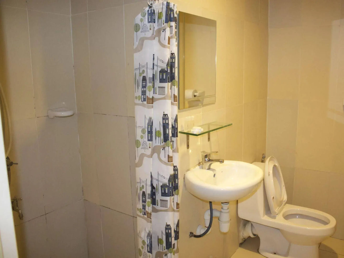 1 Borneo Tower B Service Apartment