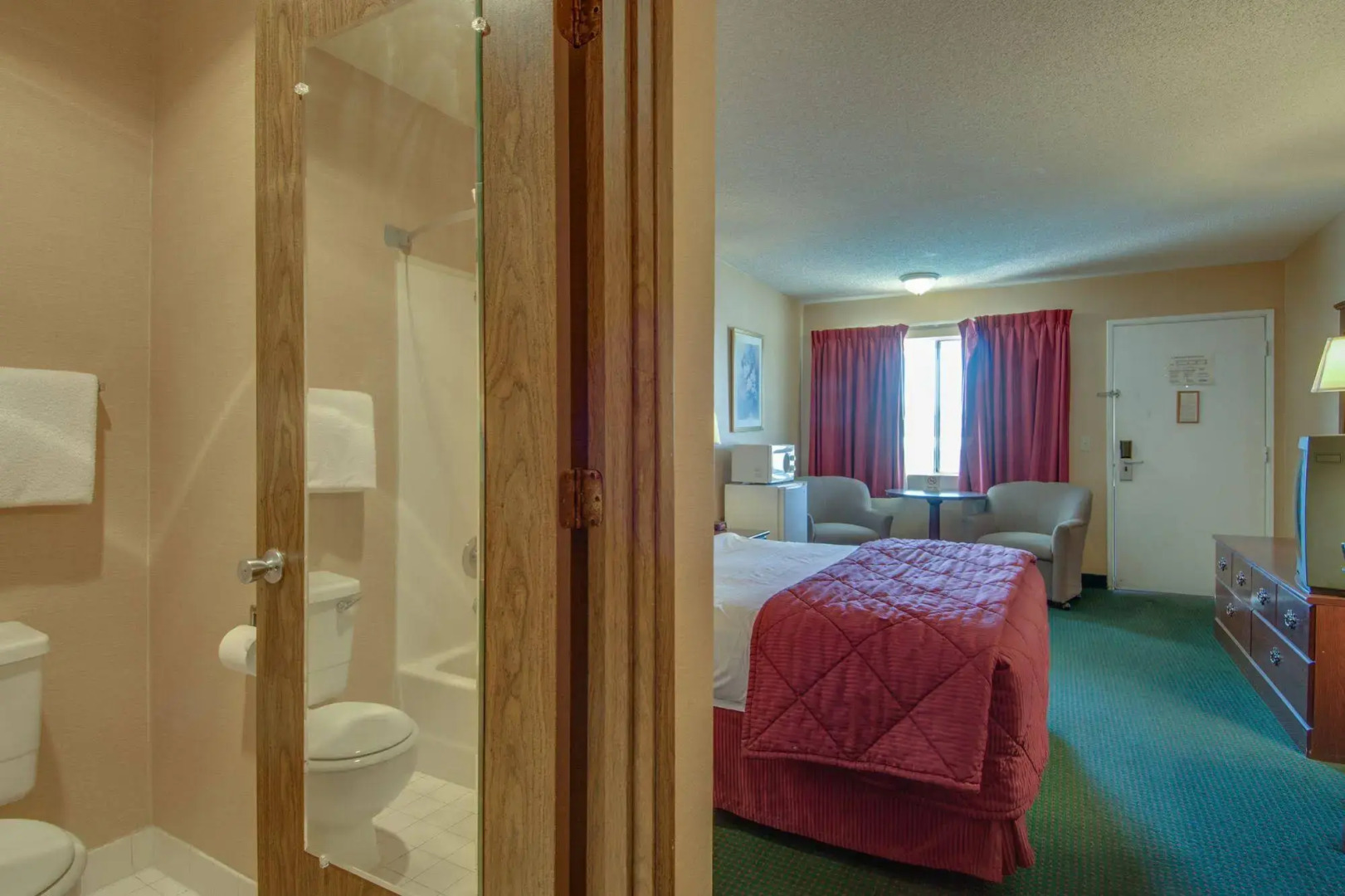 Howard Johnson Express Inn - Redding