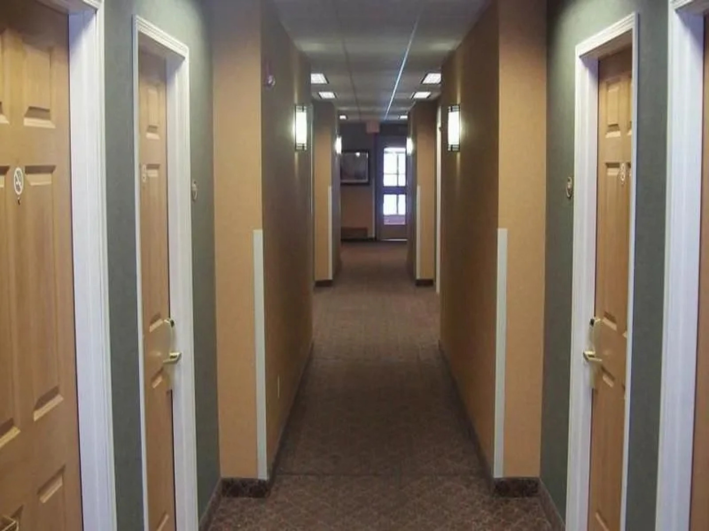 Days Inn & Suites Bozeman