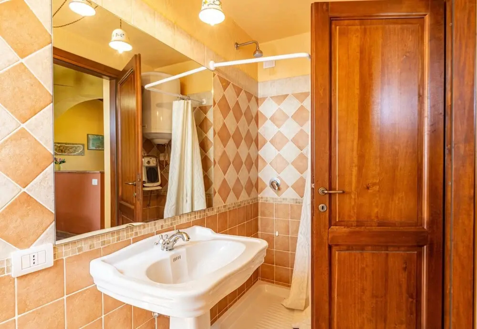 La Casetta Al Lago Incantato With Pool ho