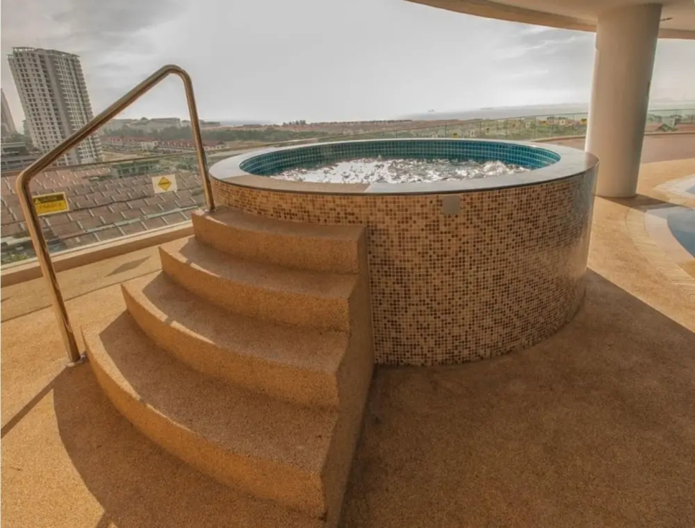 118 Residences by Living Comfort