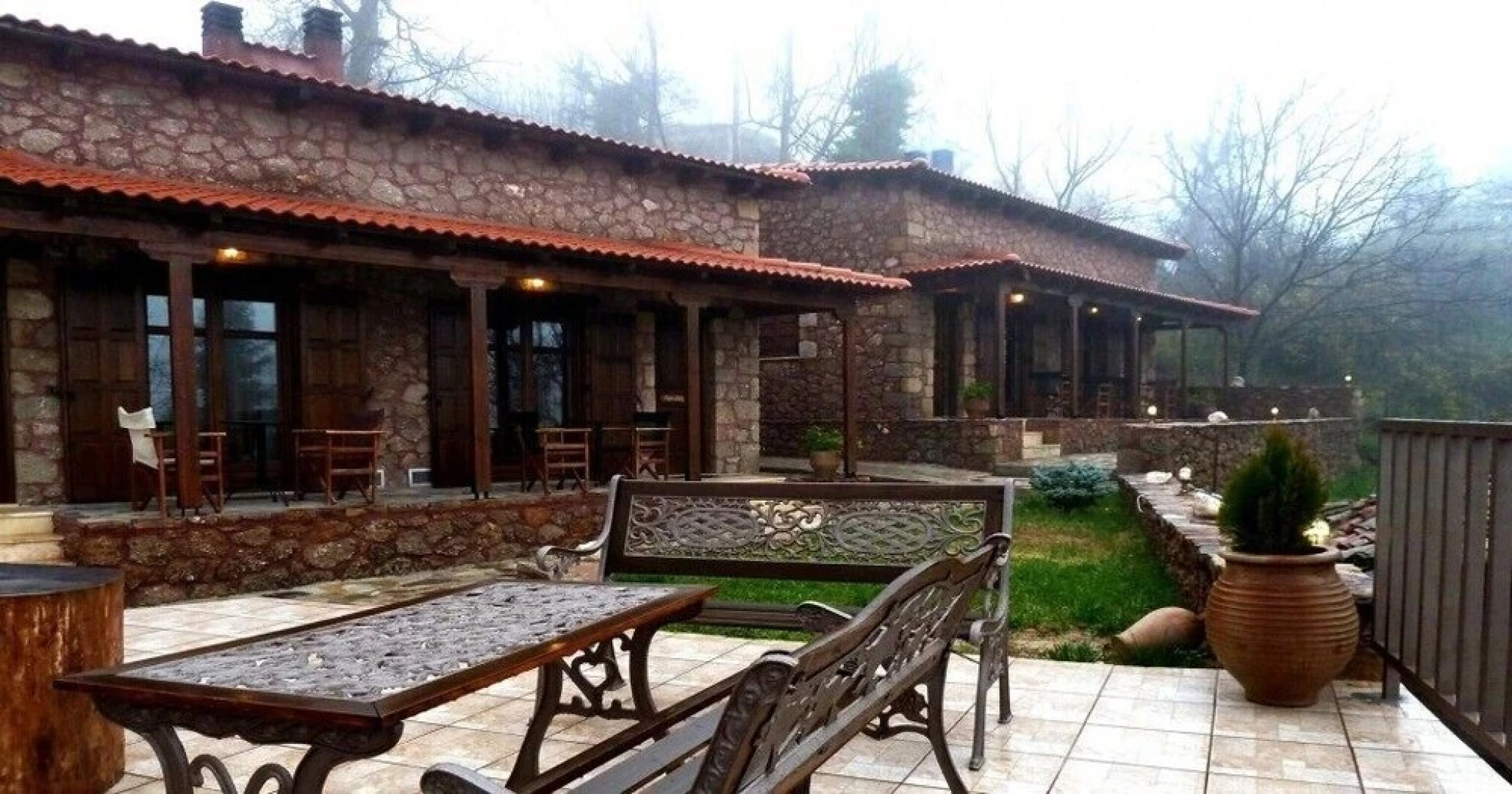 Paliokastro Guesthouse