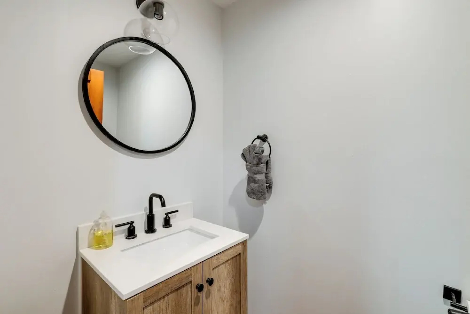 Spacious Flagstaff Home w/ Hot Tub & Fire Pit!