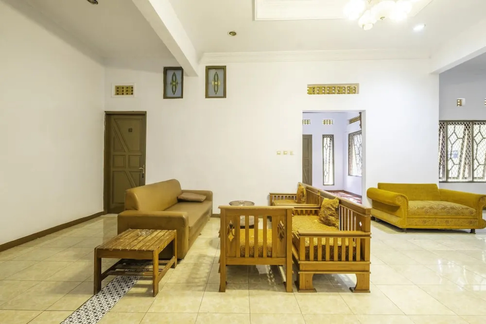 Hotel Aden 2 Syariah by OYO Rooms