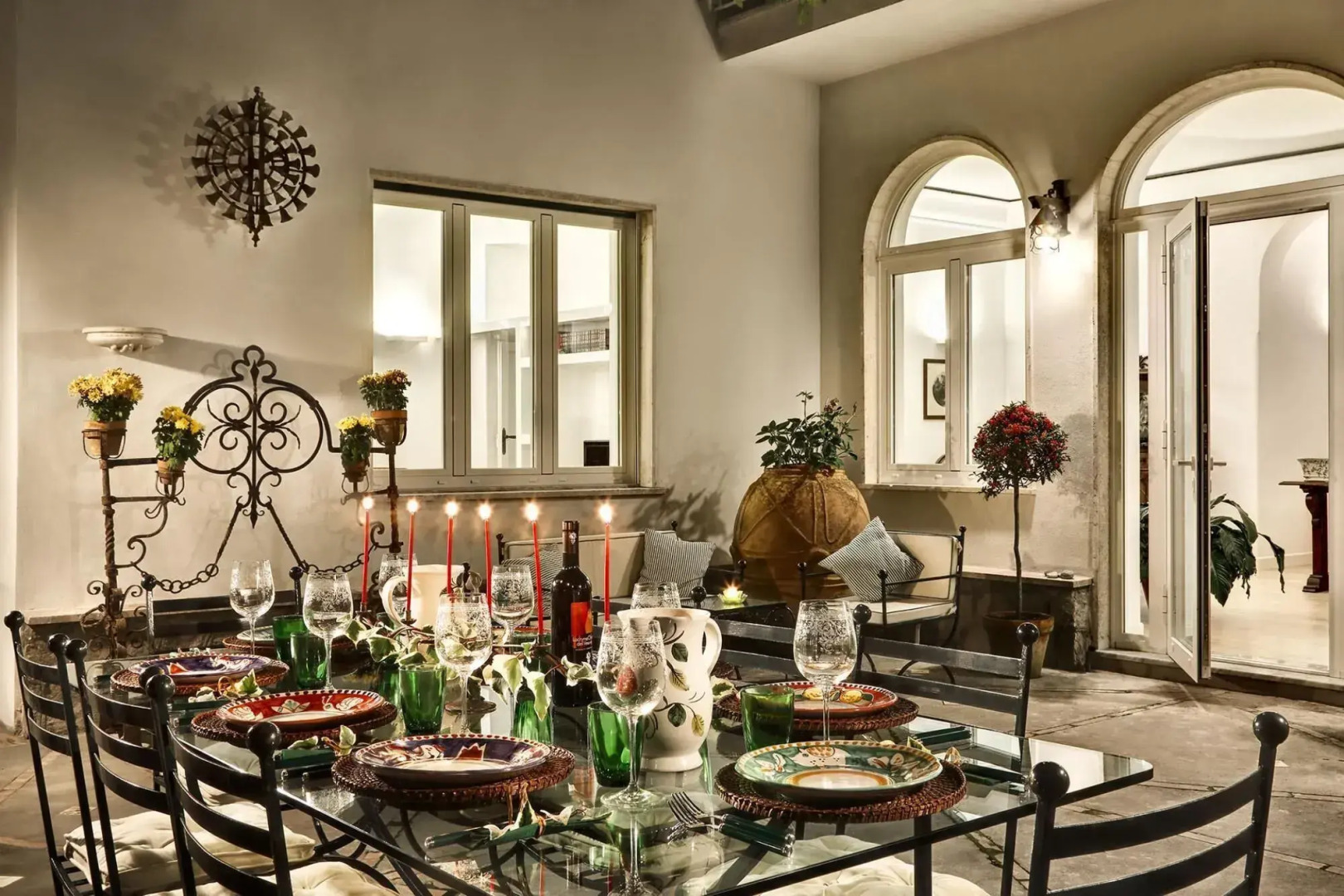 La Casa Bianca Pool And Garden