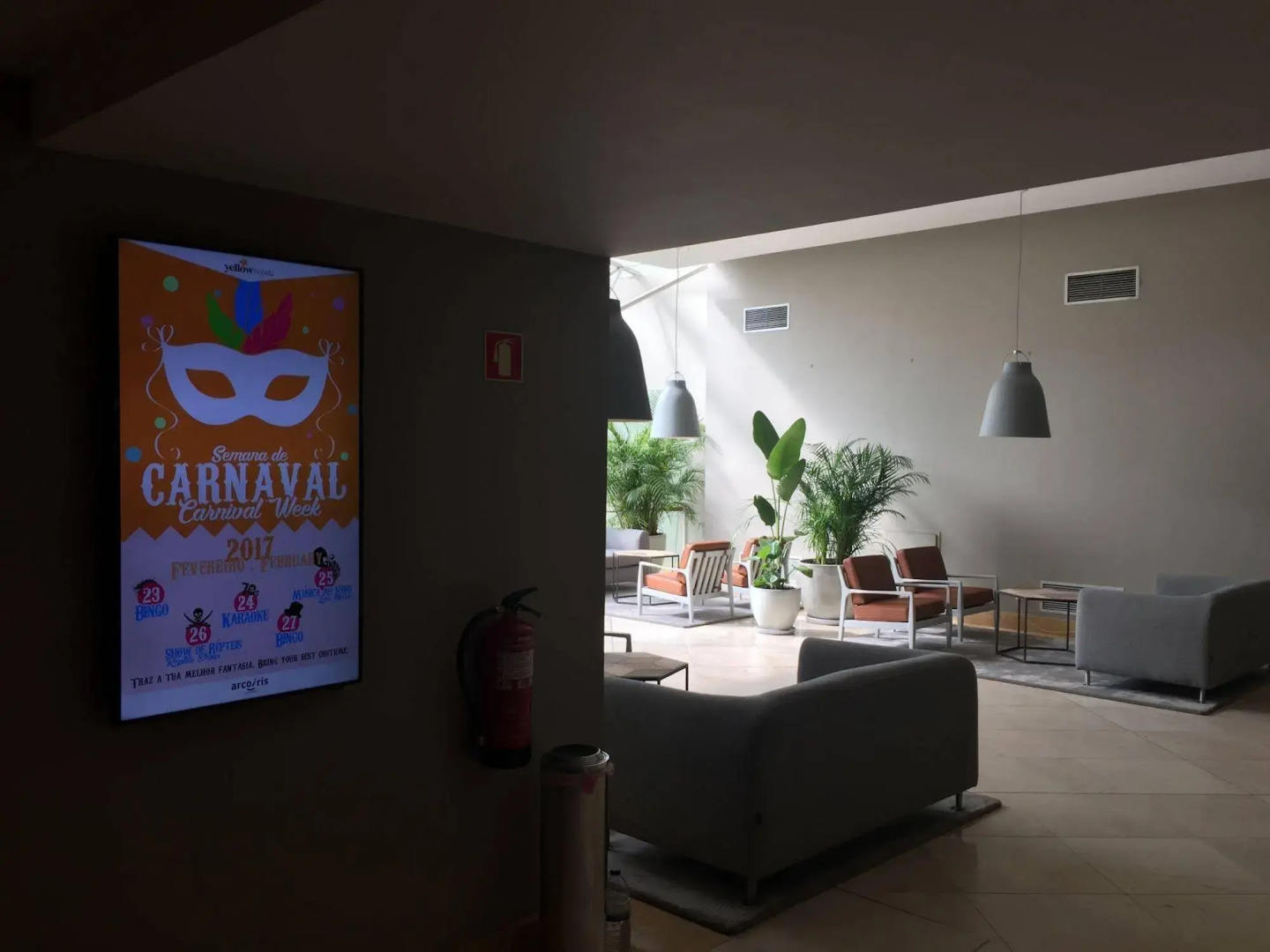 Yellow Praia Monte Gordo