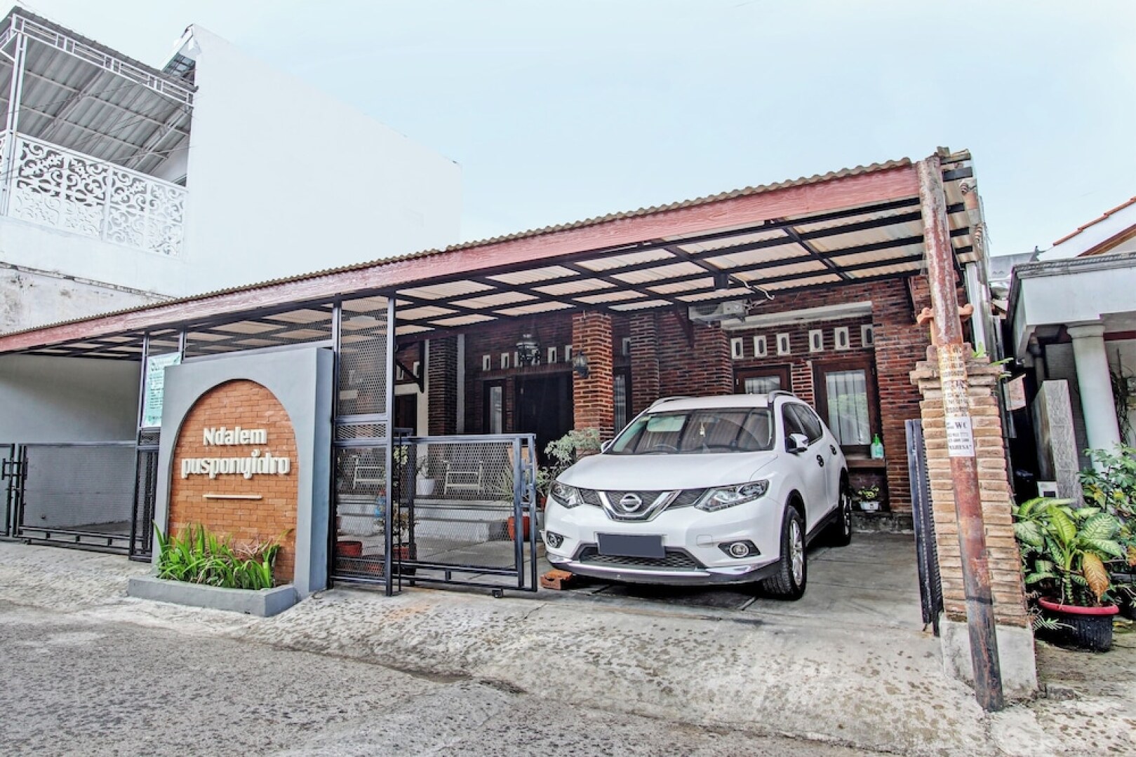 OYO 92757 Ndalem Pusponyidro Syariah