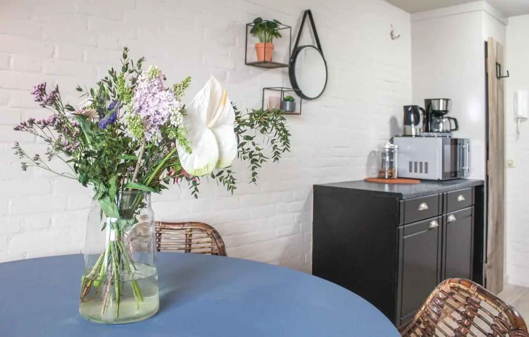 Nice Apartment in Bruinisse With 1 Bedrooms and Wifi