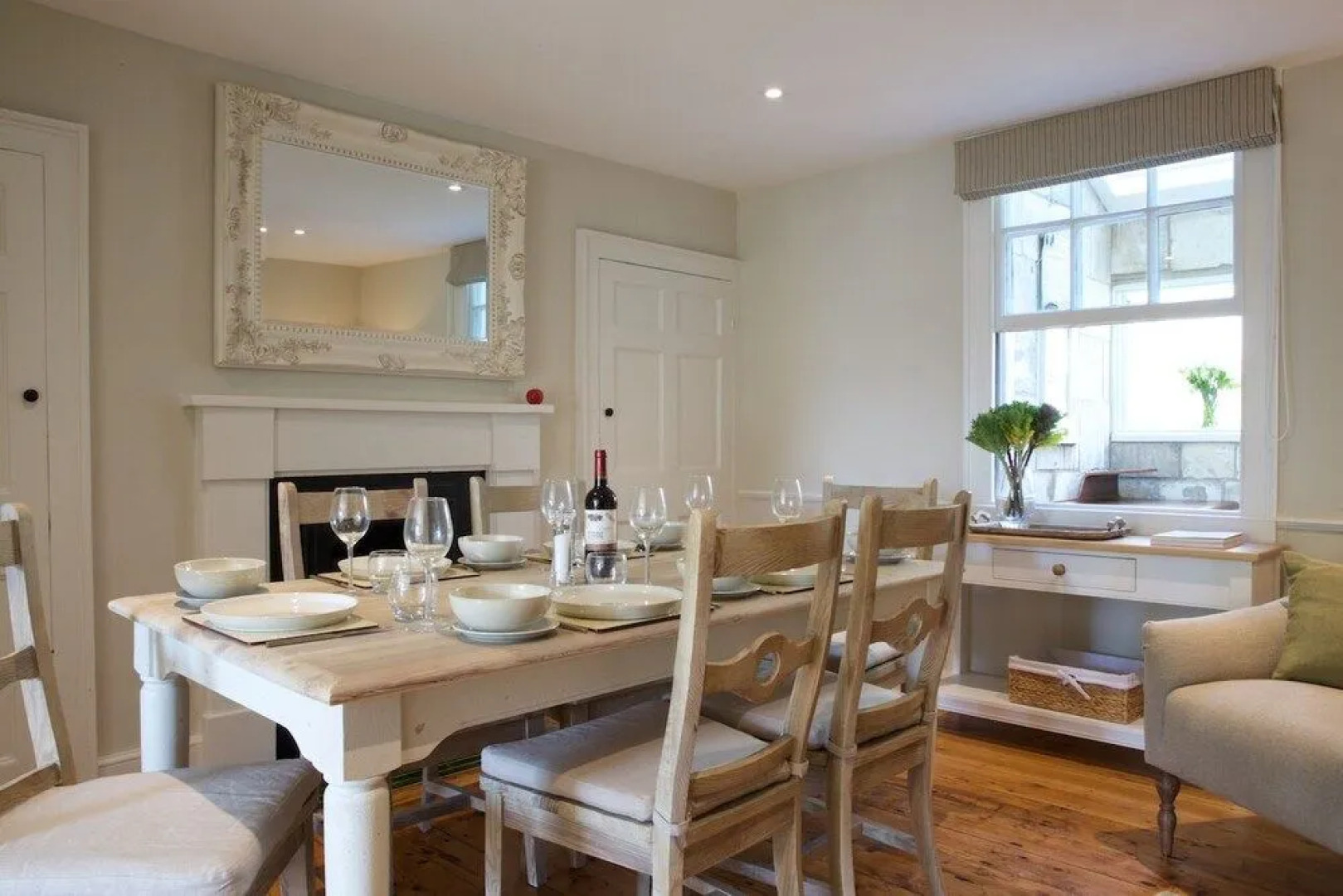 Seventeen The Town House