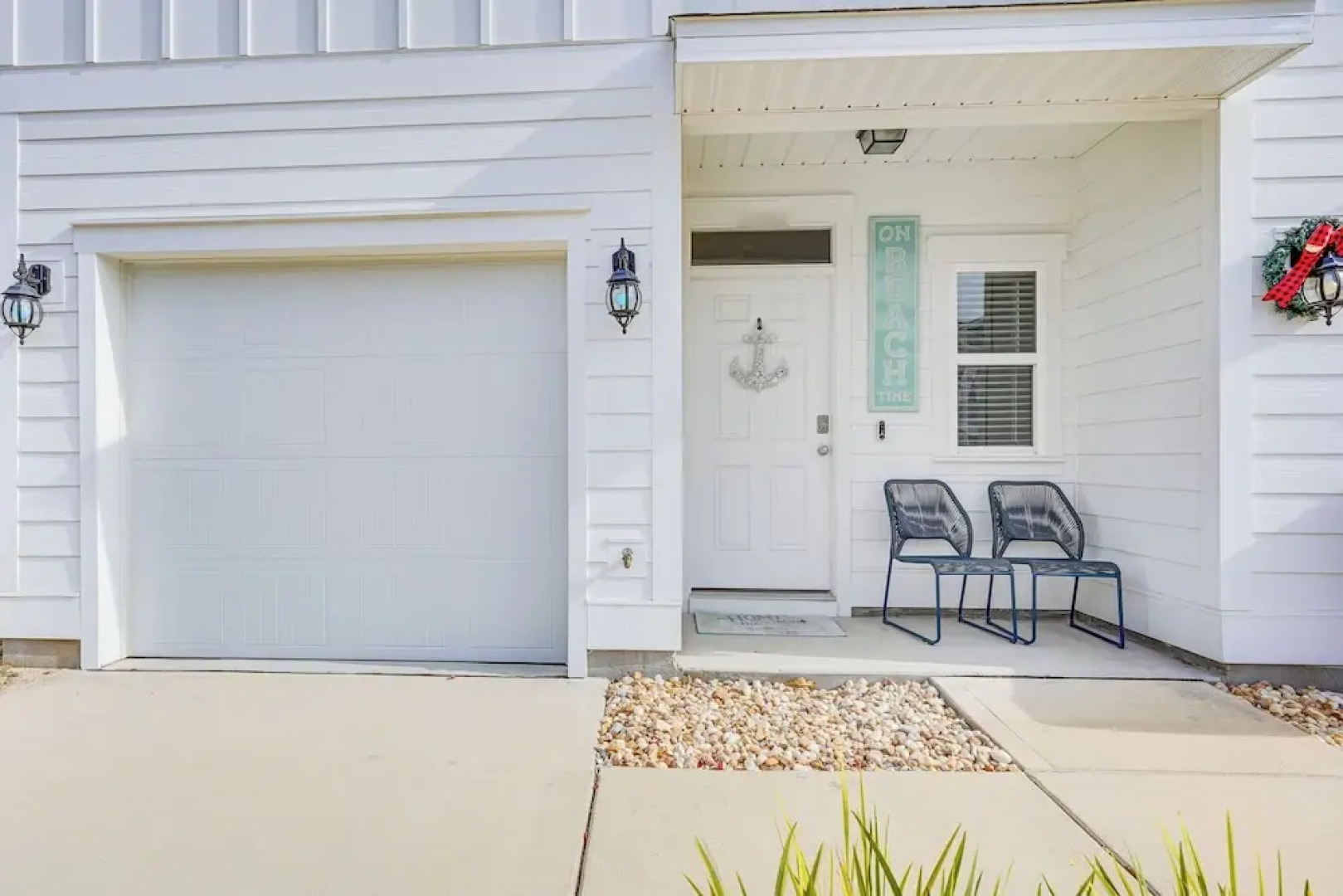 PCB Townhome w/ Deck & Pool Access: 3 Mi to Beach!