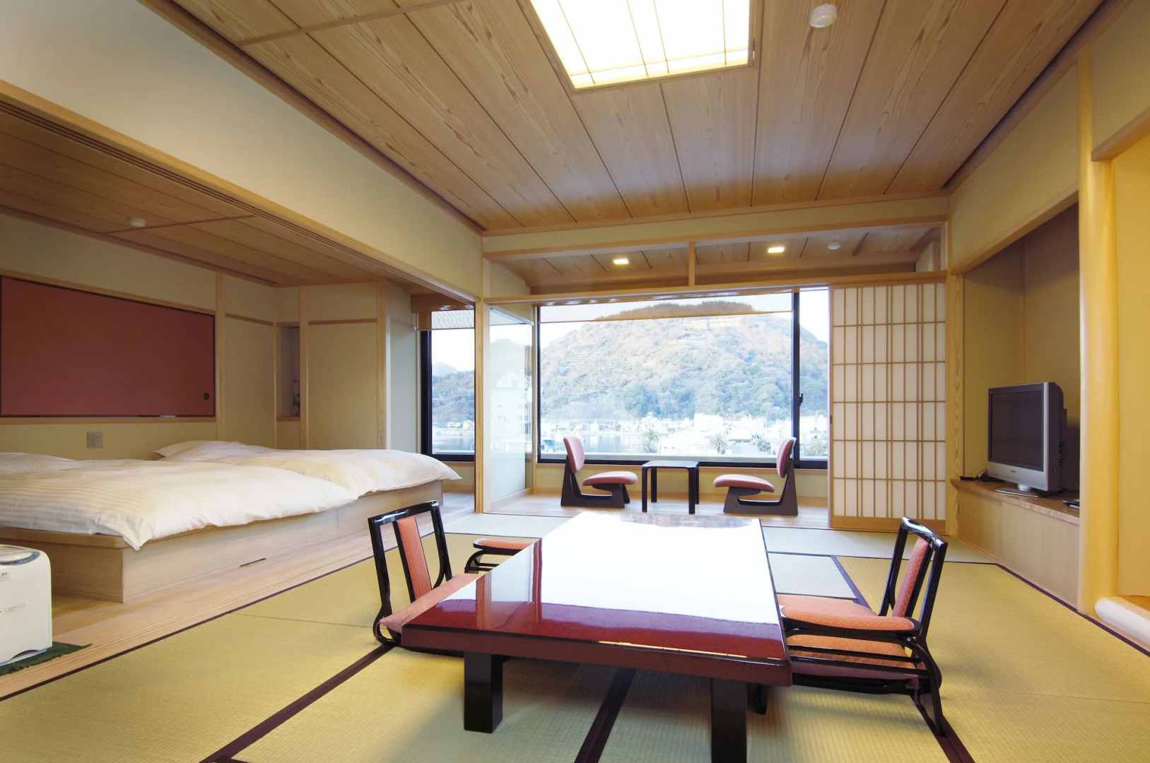 Izu Mitsuhama Syoutoukan