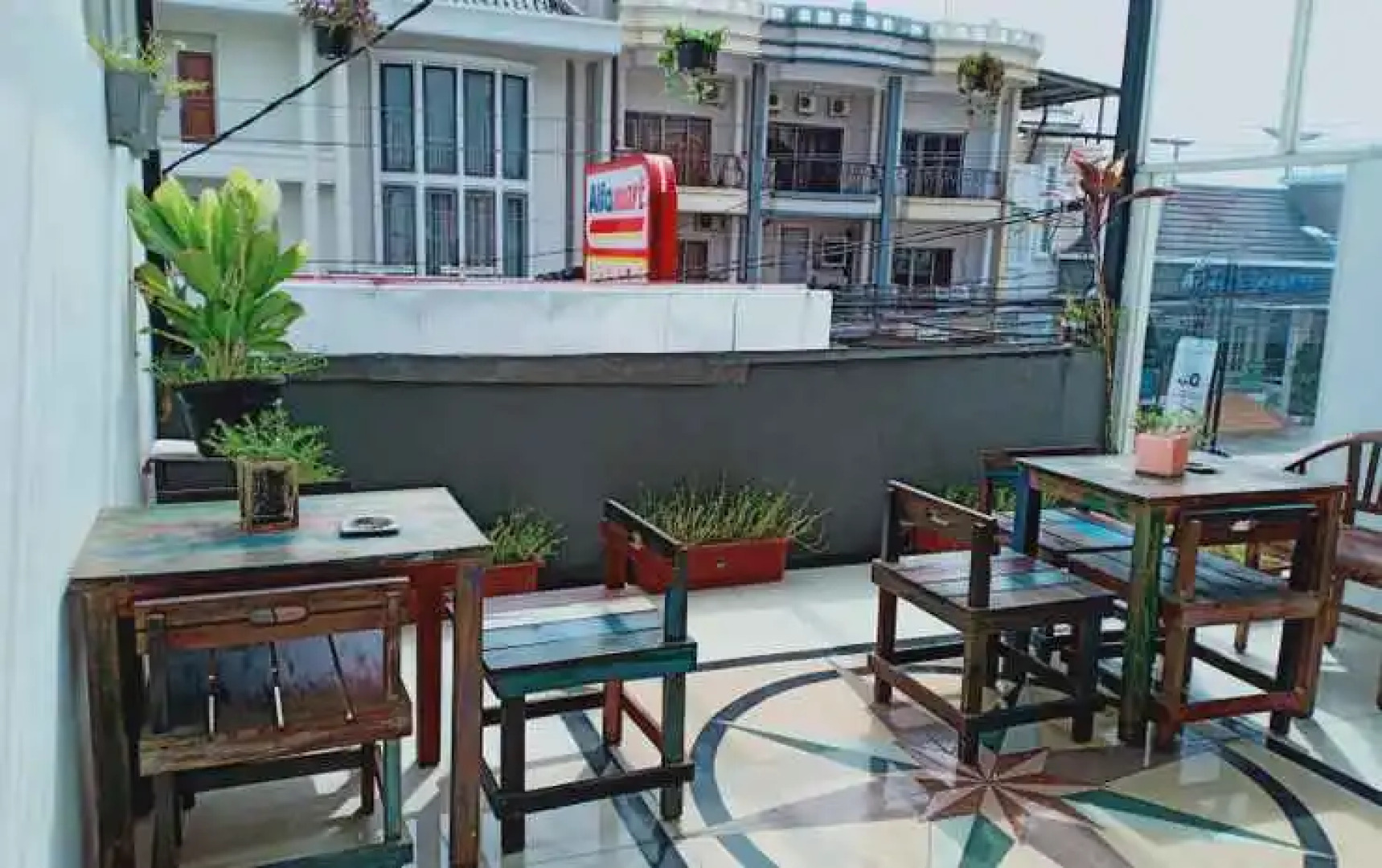 RedDoorz near Universitas Diponegoro