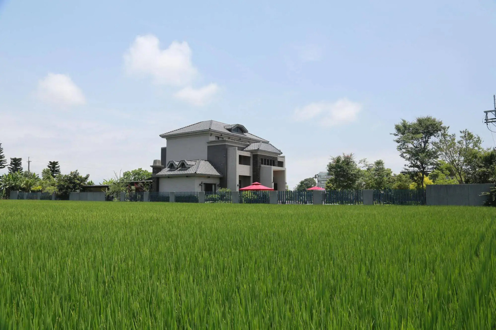 Spring Four Season Resort