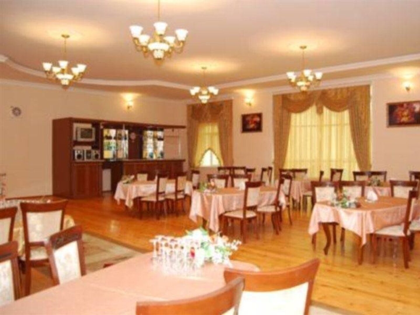 Araz Hotel
