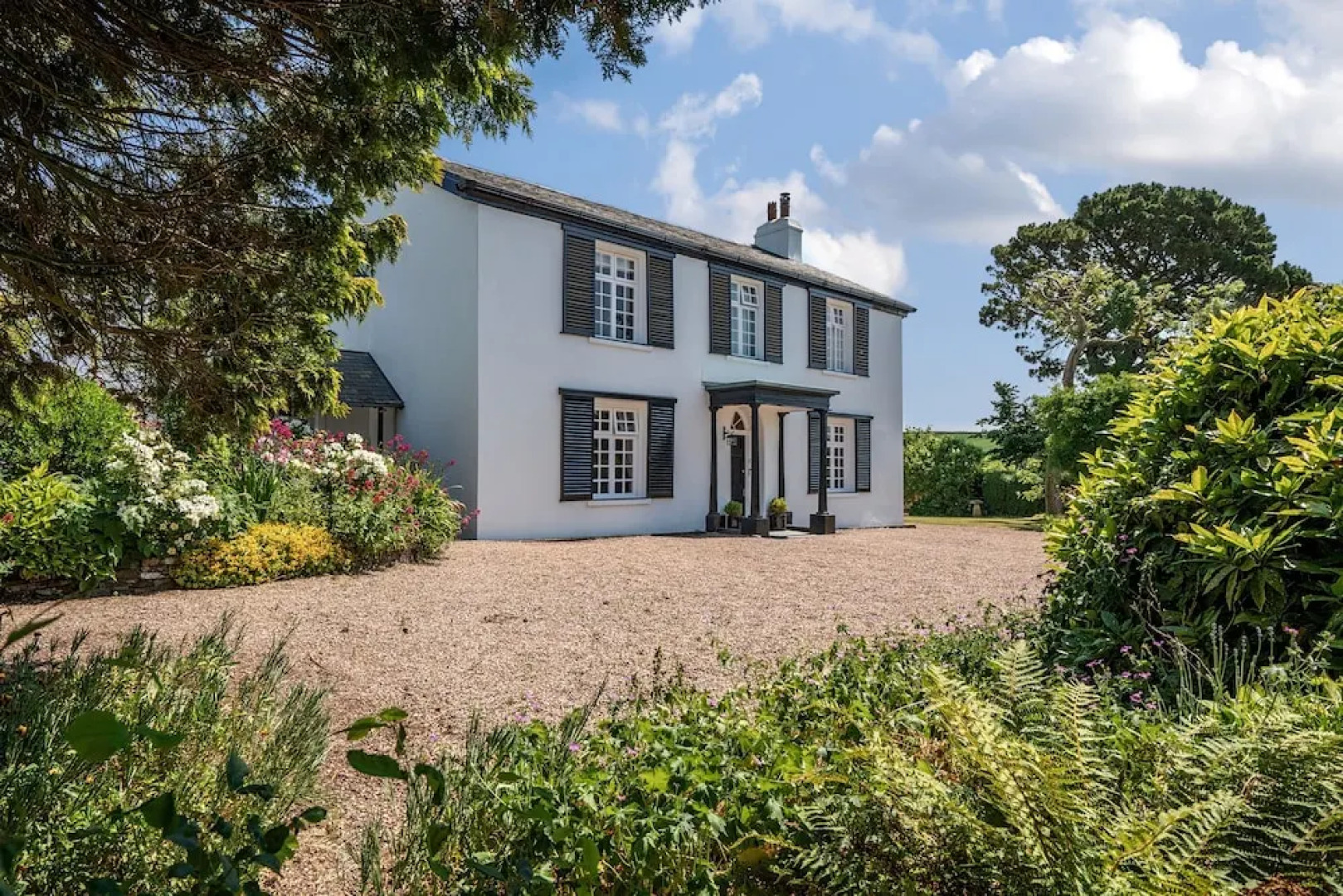 The Pines at Eastleigh - 3 Cottages